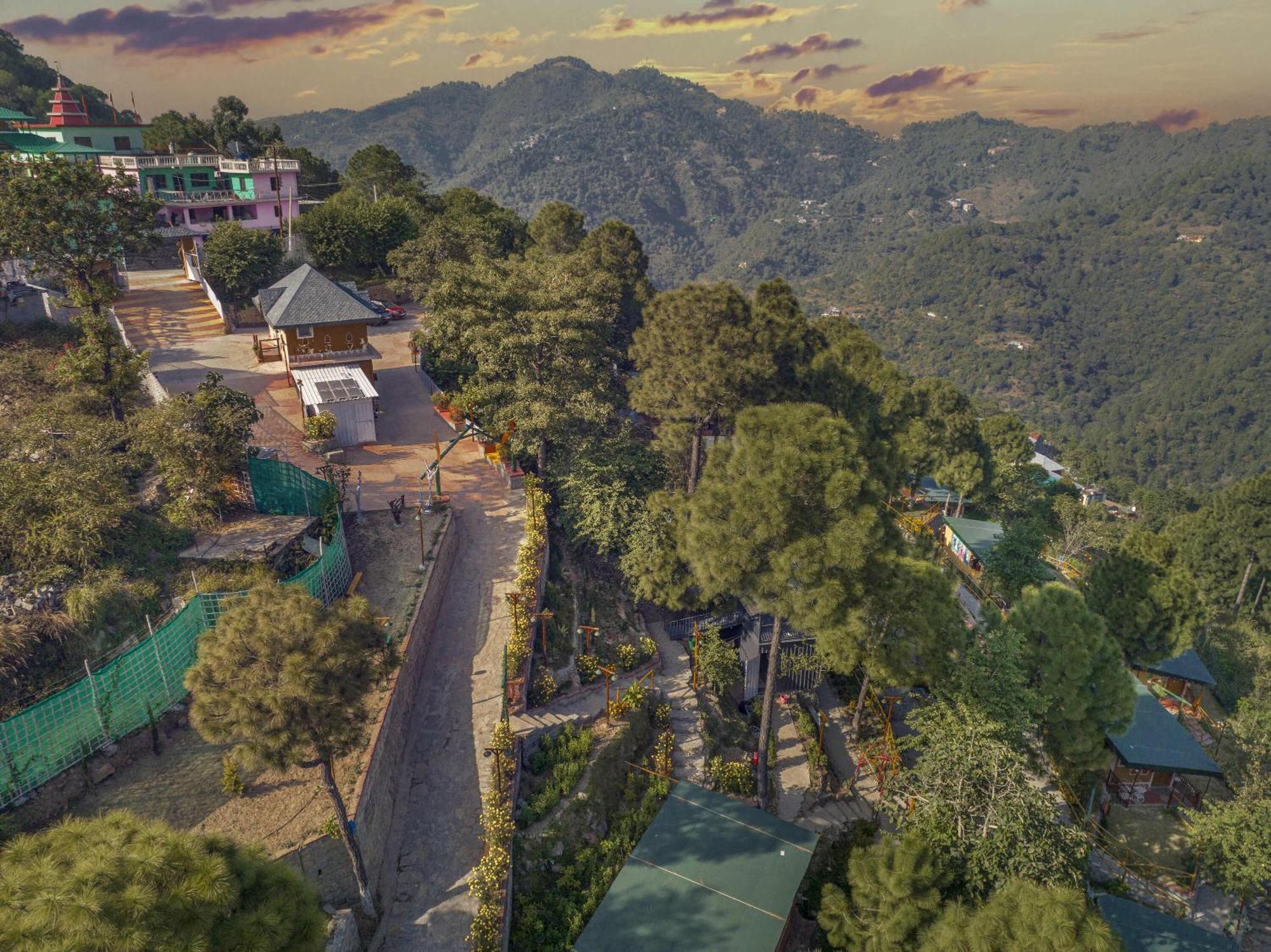 Hotel A Kasauli Ggaon By Echor Exterior foto