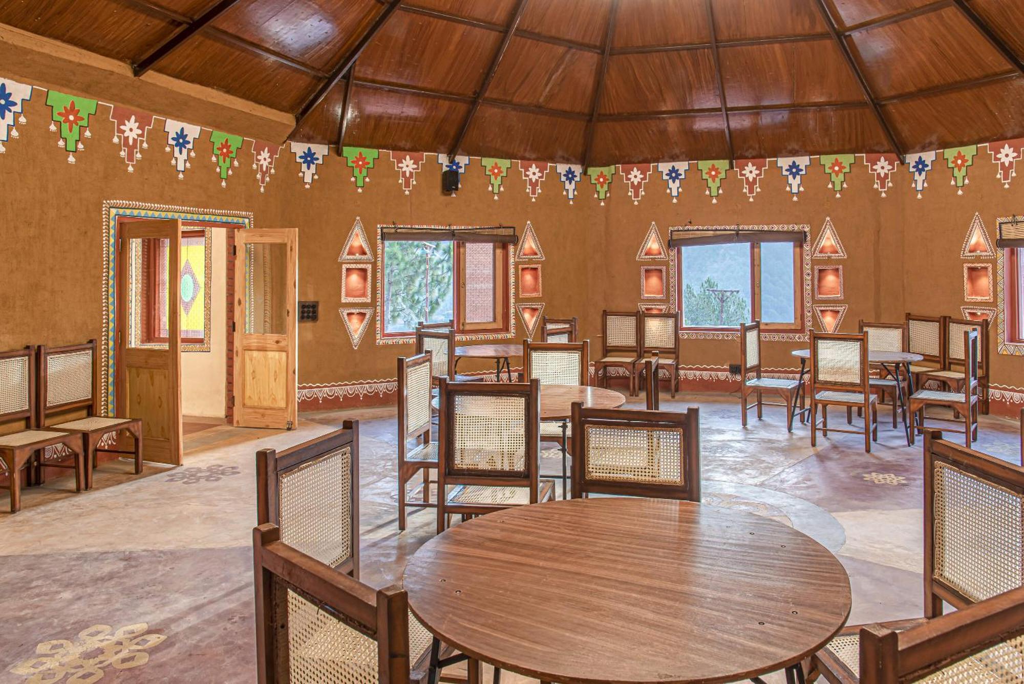 Hotel A Kasauli Ggaon By Echor Exterior foto
