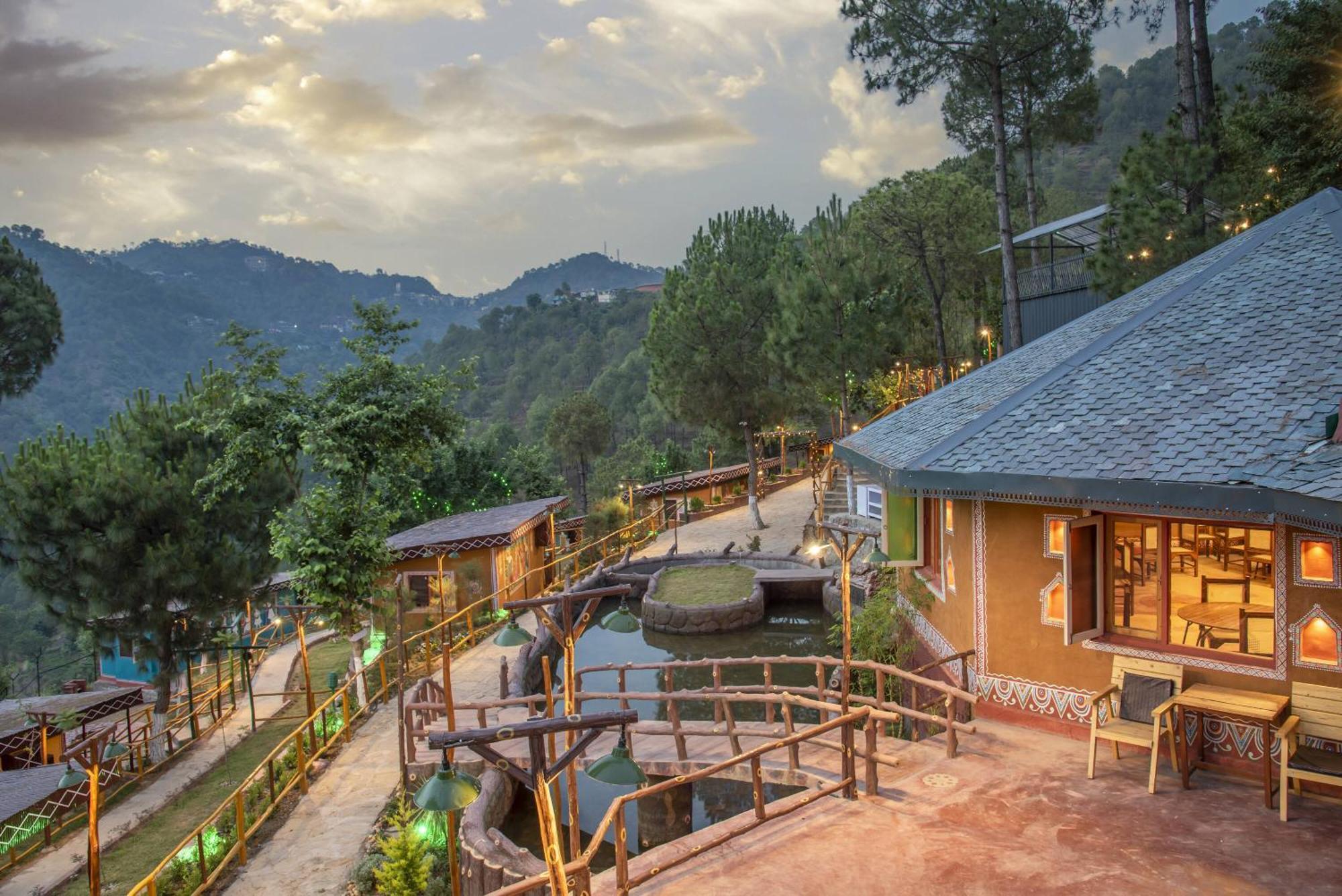 Hotel A Kasauli Ggaon By Echor Exterior foto