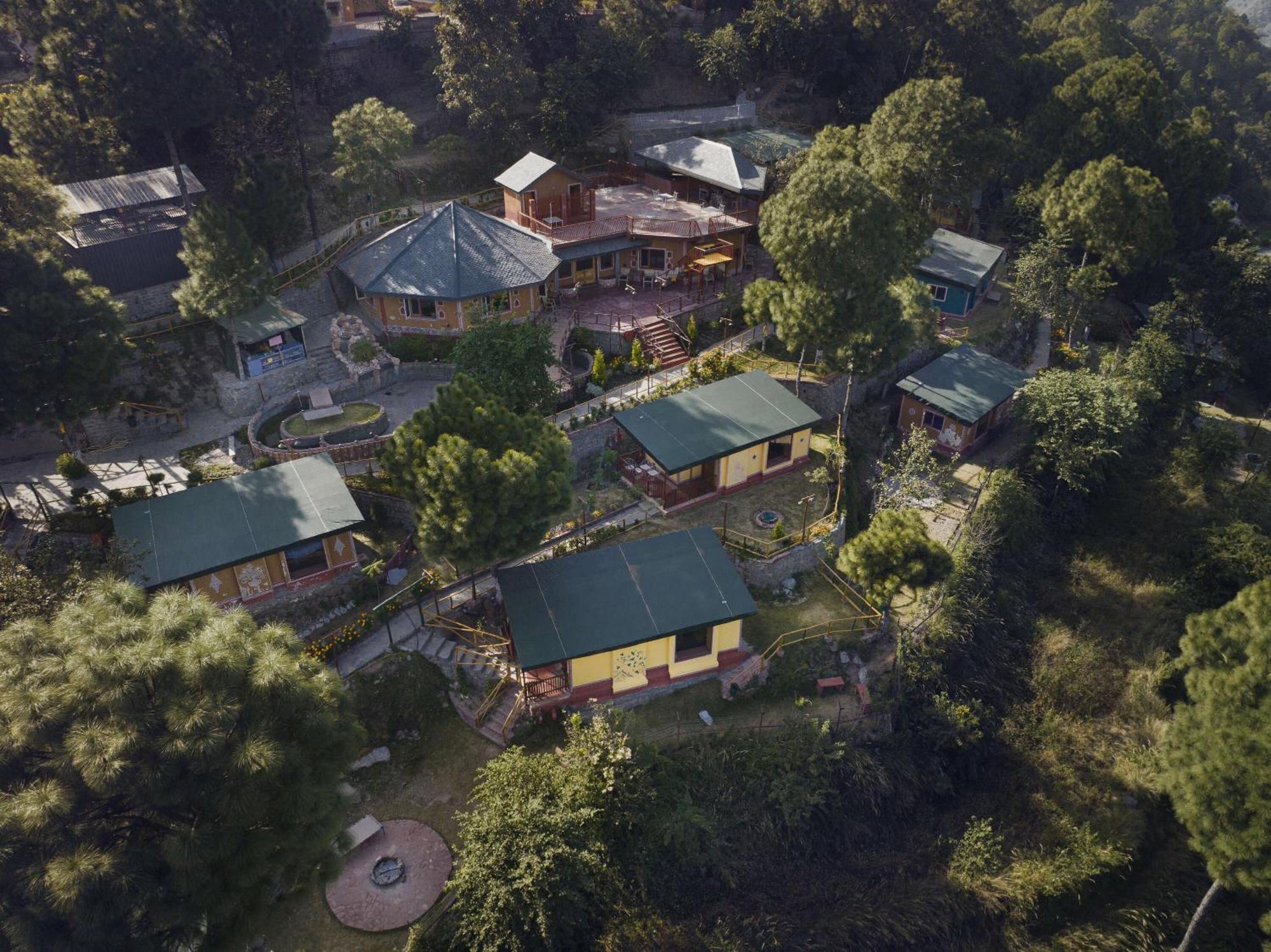 Hotel A Kasauli Ggaon By Echor Exterior foto